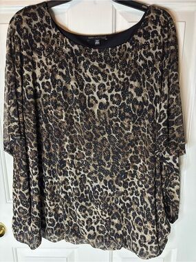Women’s mid sleeve Leopard Print w/Shimmer Blouse Suze 3X Like New
